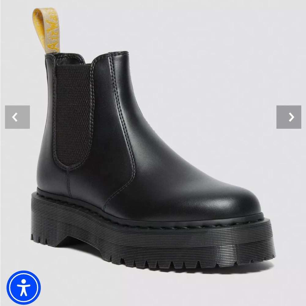 Dr. Martens vegan 2976 Felix platform Chelsea boots with cushion insoles size 6